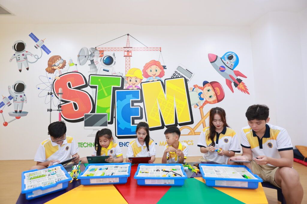 Phương pháp giáo dục STEM tại B.School