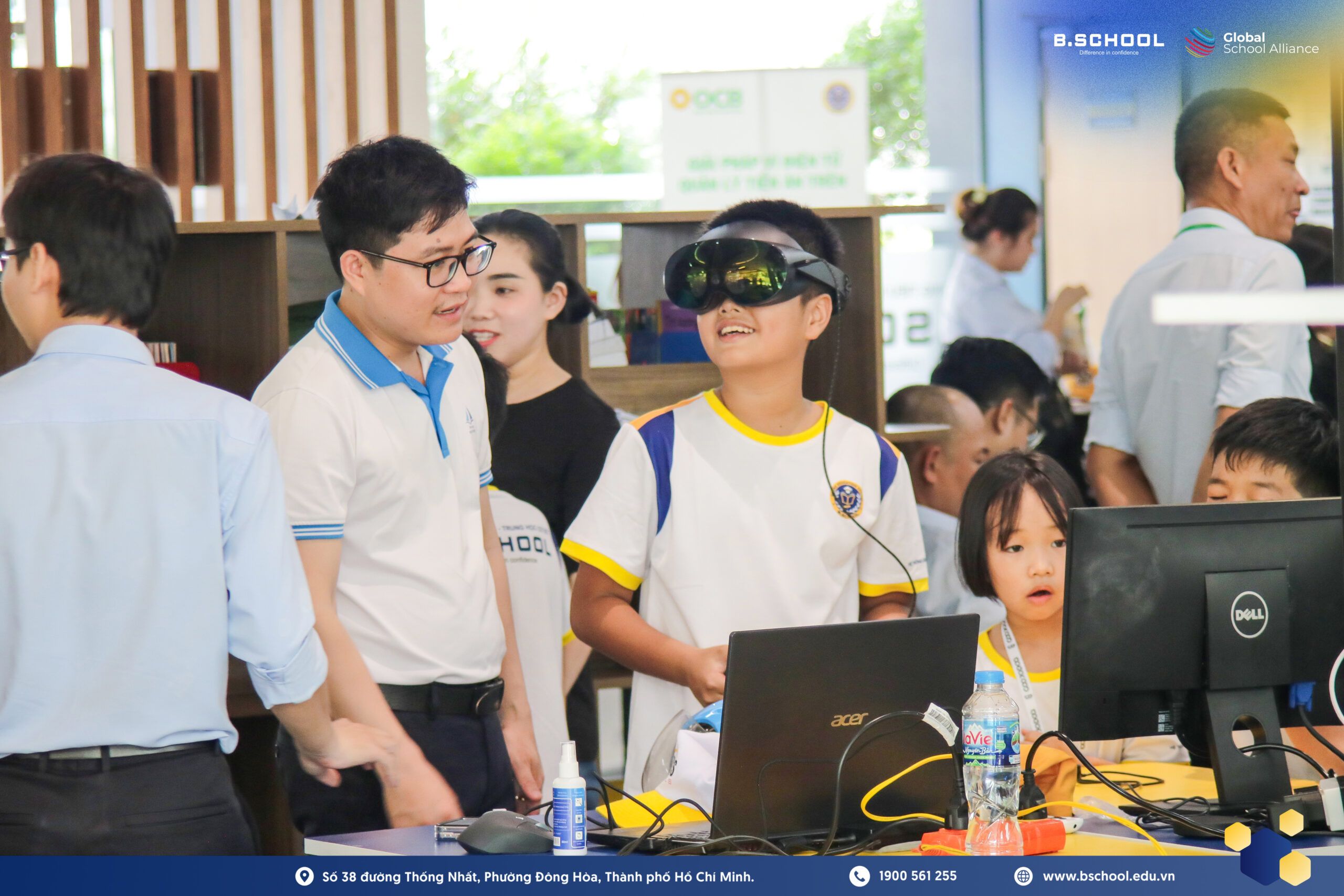 Trải nghiệm thực tế cùng phụ huynh và học sinh
